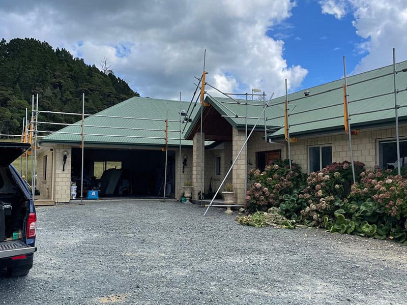 Residential-Roof-Edge-Protection-Installation​-Auckland-2