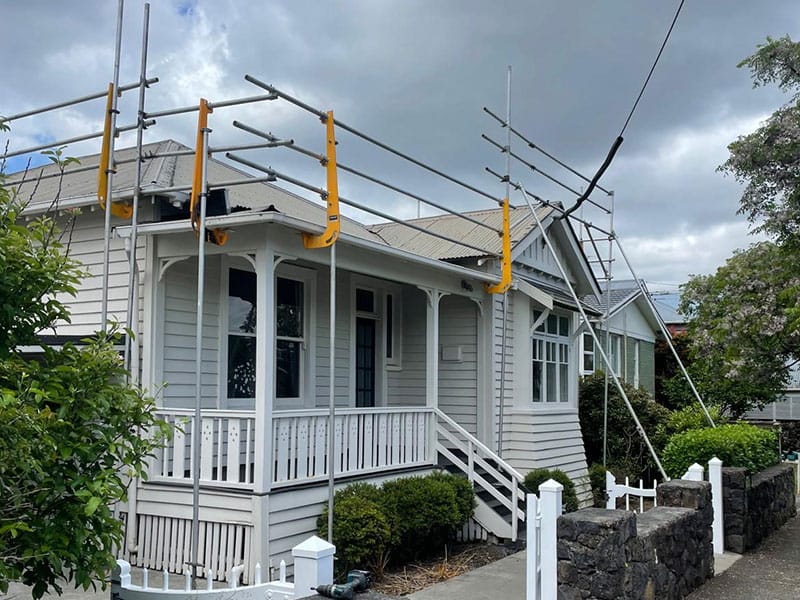 Residential-Roof-Edge-Protection-Installation​-Auckland